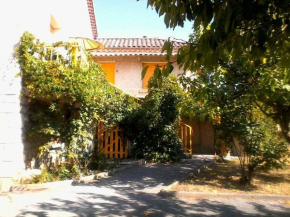 MAISON ENSOLEILLÉE, TERRAIN ARBORÉ, Aubenas